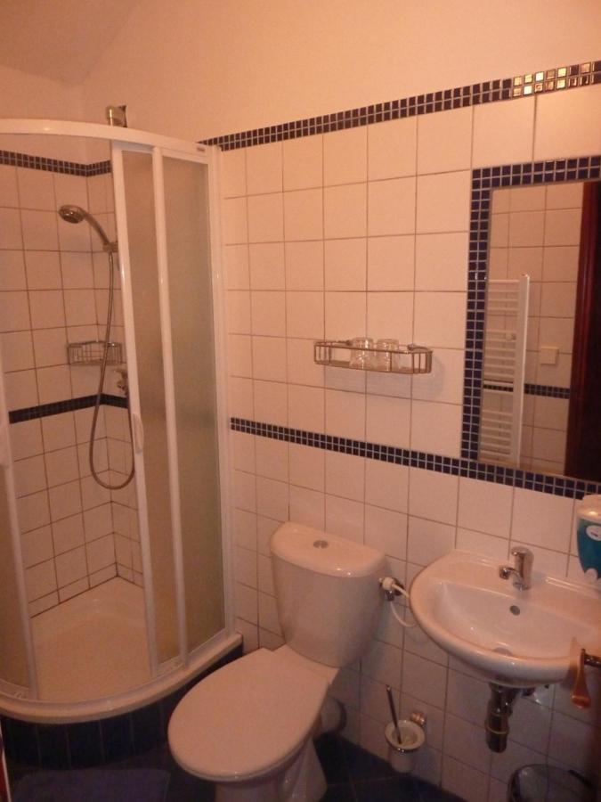 Vas Sklep - Vinny Sklep A Penzion Znojmo Exteriör bild