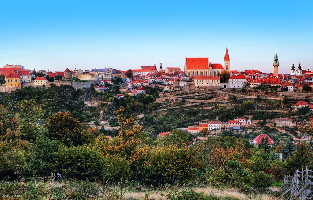Vas Sklep - Vinny Sklep A Penzion Znojmo Exteriör bild