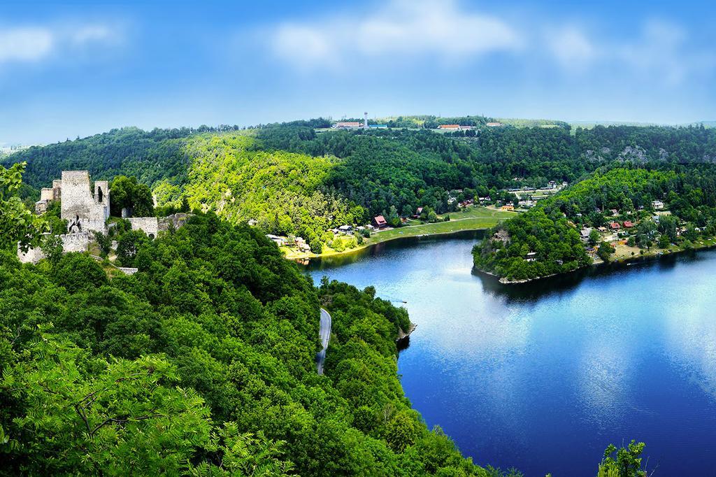 Vas Sklep - Vinny Sklep A Penzion Znojmo Exteriör bild